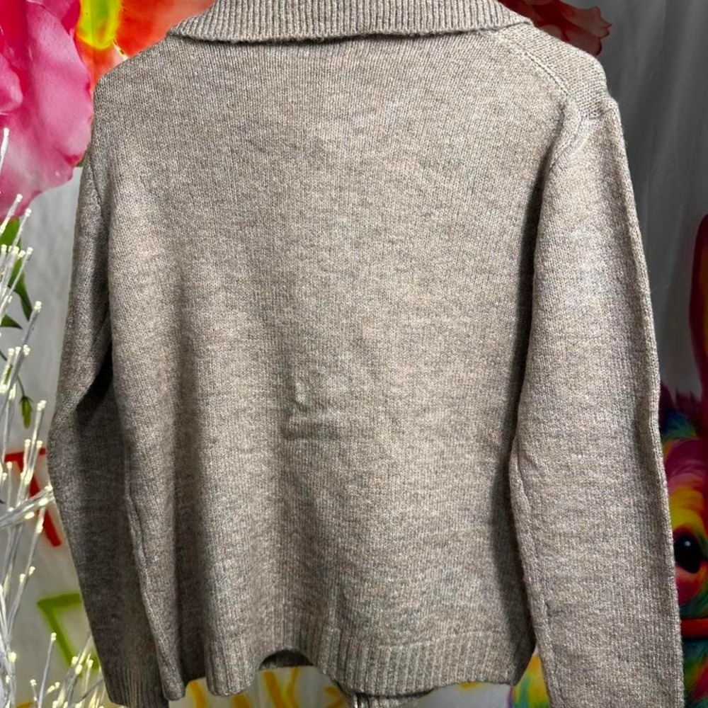 W79. Rain + Rose grey cardigan with pockets and buttons - Picture 4 of 4